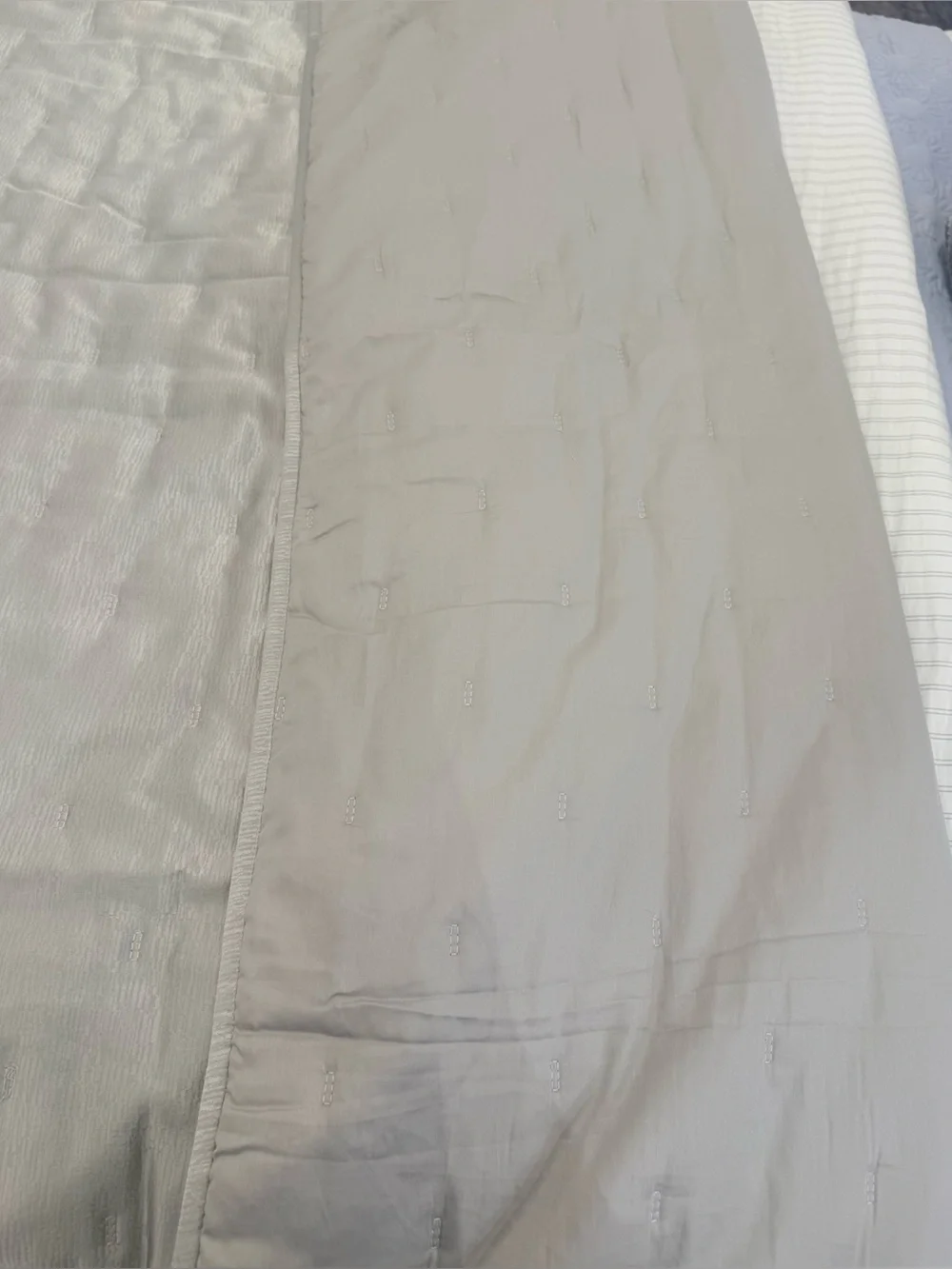 Hotel Collection Glint Silver Coverlet/ bedspread Queen